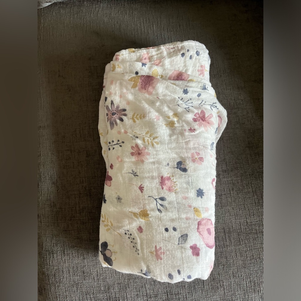 Little unicorn swaddle